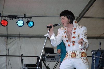 Party on the Pitch 2009 - DANNY ALLAN as ELVIS PRESLEY