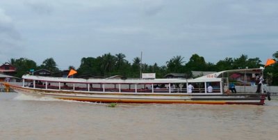 Longtail ferry on Chao Praya River