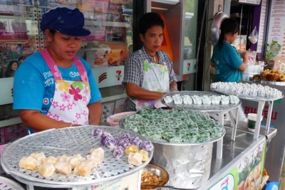 Snack stalls in main street, Nonthaburi