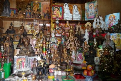 A family's effigy collection