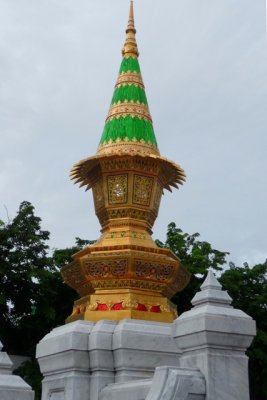 Pillar, Wat Traimit