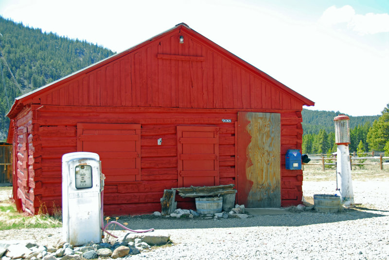 Tincup-Cheap gas 20 cents per gallon