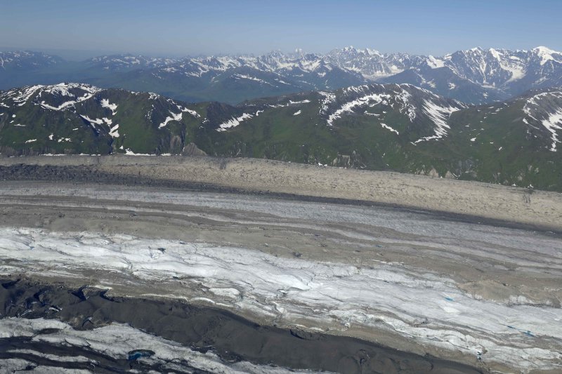 Ruth Glacier, from plane-070309-Denali National Park, AK-#0478.jpg