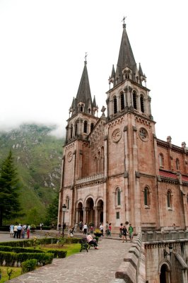 Santuario de la Virgen de la Covadonga