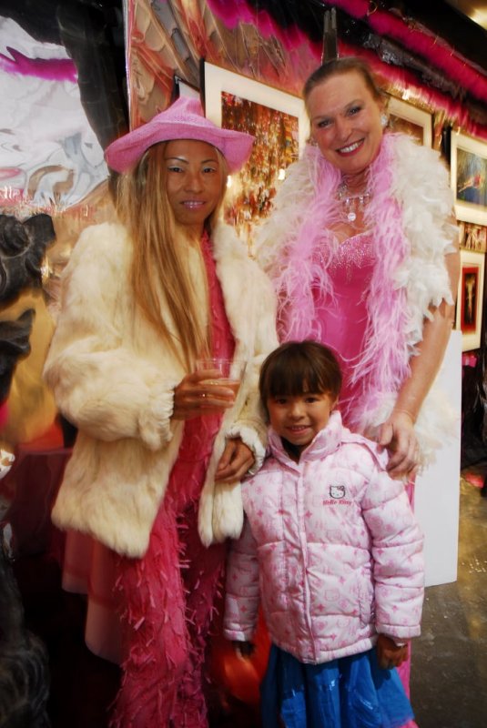 AlteredBarbie50thBdayBallClosing 091003 033.JPG