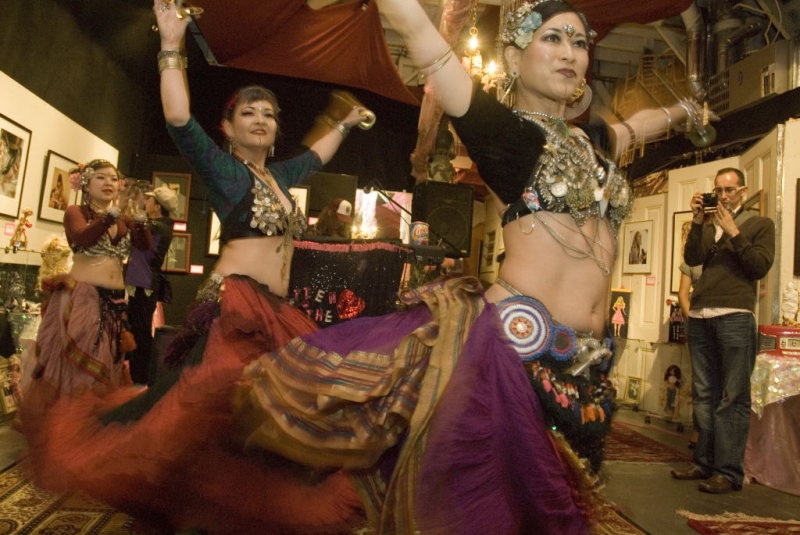 AB2010 100930 ArtistClosing 014.JPG