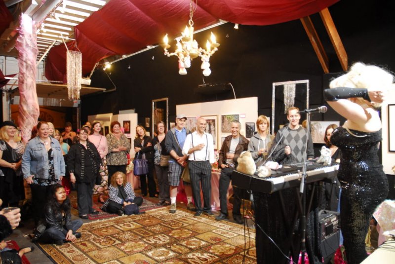 AB2010 100930 ArtistClosing 044.JPG