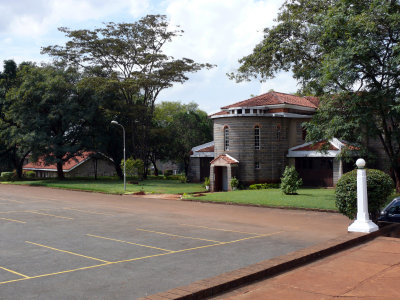 P83 - Kenya High School - looks like a lovely place!