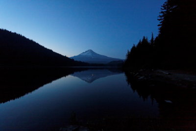 Mt. Hood from Trillium Lake - Oregon State USA