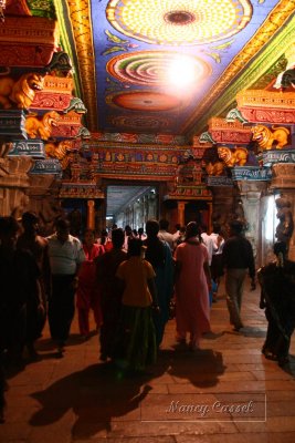 15-Hallway in Meenakshi Temple