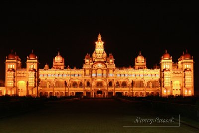 02-Mysore Palace at night