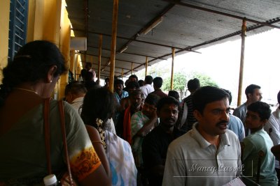 11-The queue to get into temple