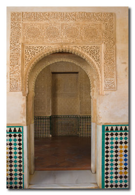 Puerta en los Palacios Nazaries  -  Door in the Nazarite Royal Palace