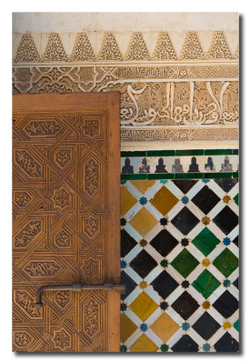 Detalle de una puerta en el Patio de los Arrayanes - Detail door in the Courtyard of the Myrtles