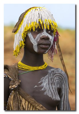 Joven Mursi - Young Mursi woman