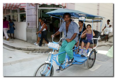  Bici taxi La Habana Cuba 2.jpg