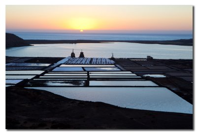 1-Puesta de sol en las Salinas de Janubio -  Sunset at the Janubio salt marsh