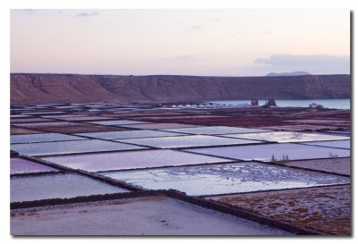 Atardecer en las Salinas de Janubio - Dusk in the Janubio Salt Marshes