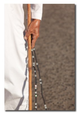 Omani con cuentas y baston - Omani with beads and cane