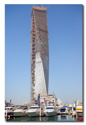 Infinity Tower de Calatrava en la Marina de Dubai - Infinity Tower by Calatrava in the Dubai Marina.