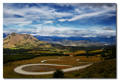 Valle del Rio Ibaez  -  Valley on the Ibaez river