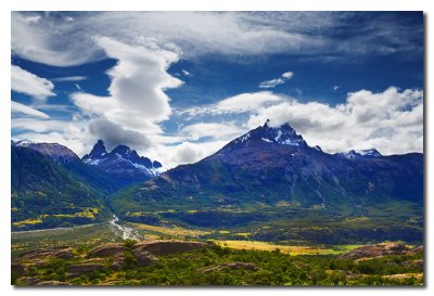 Valle del Rio Ibaez  -  Valley on the Ibaez river