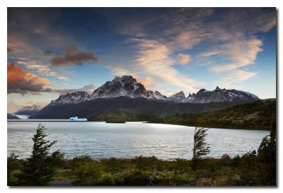 Vista lago desde la Hosteria del Lago Grey