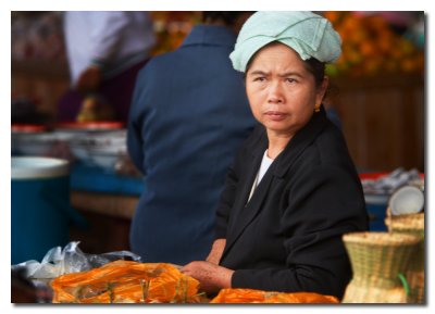 Vendedora en el mercado - Market saleswoman