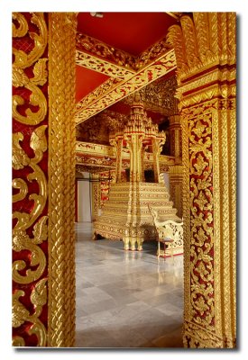Interior del Templo Wat Ho Prabang