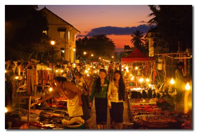 Mercado nocturno  -  Night market