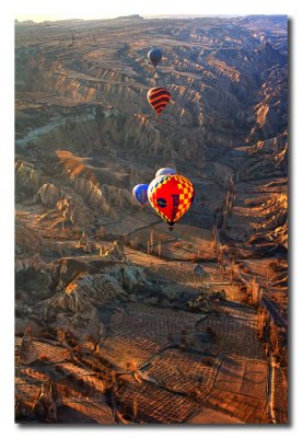 Globos sobre Capadocia  -  Balloons over Cappadocia