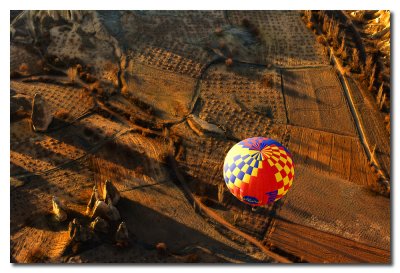 Globo sobre Capadocia  -  Balloon over Cappadocia