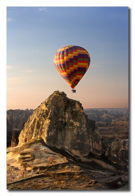Globo sobre  el valle de Goreme - Balloon over the valley of Goreme