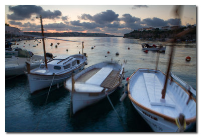 Menorquinas al amanecer - Menorcan boats at dawn
