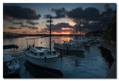 Amanecer en puerto - Dawn at the port