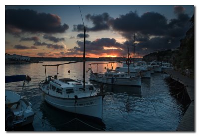 Amanecer en puerto  -  Dawn at the port