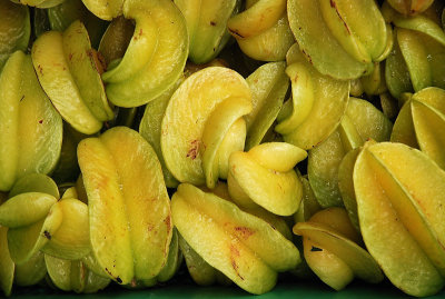 Star Fruit at Hilo Marker