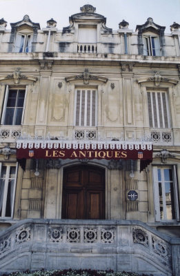 Les Antiques Hotel