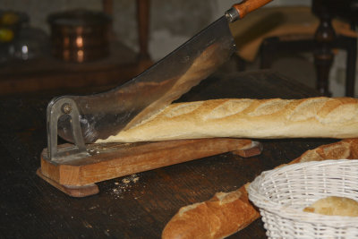 This is a serious bread slicer!