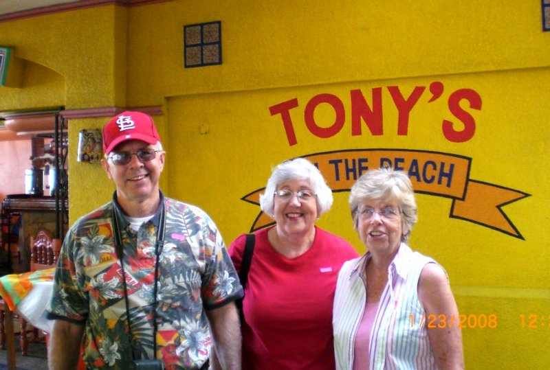 Lunch at Tonys