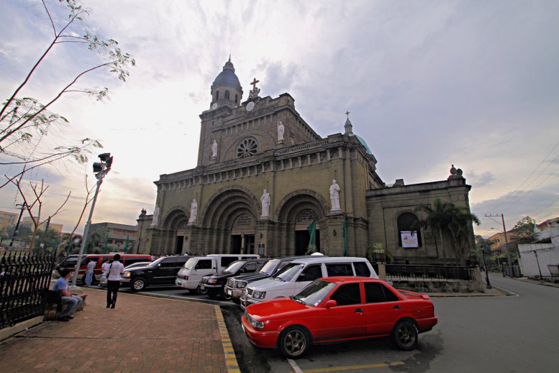 Manila Cathedral 2.jpg