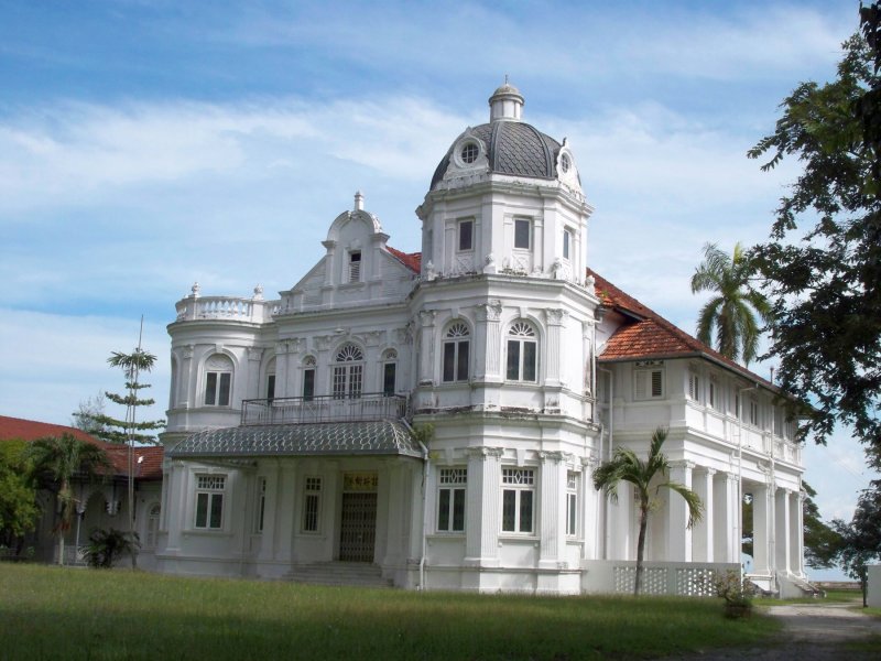 Old Colonial House Penang Malaysia.jpg