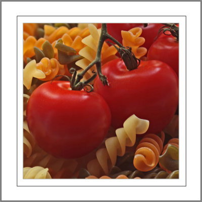  Tomatoes w Tricolore