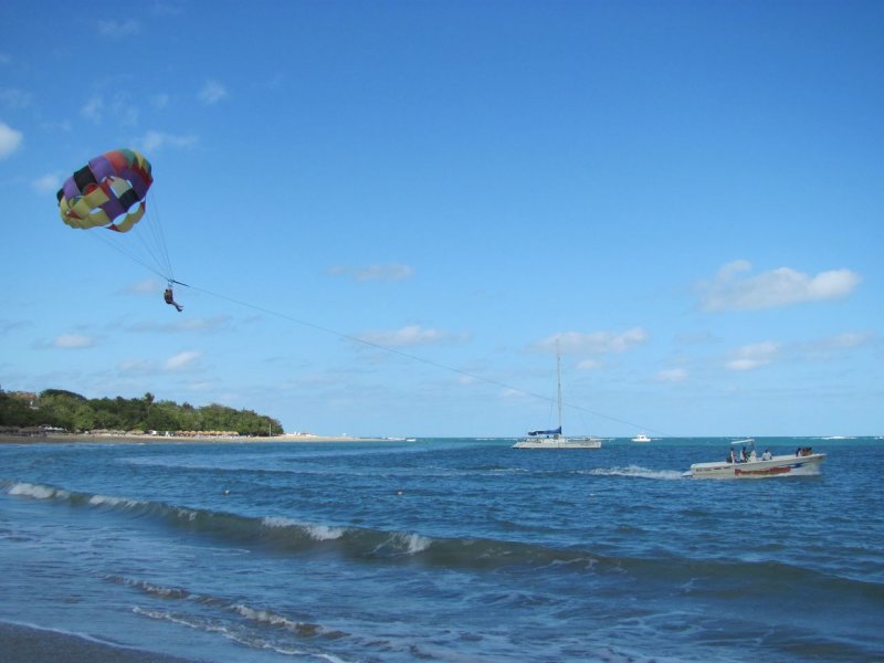 Playa Dorada Parasail
