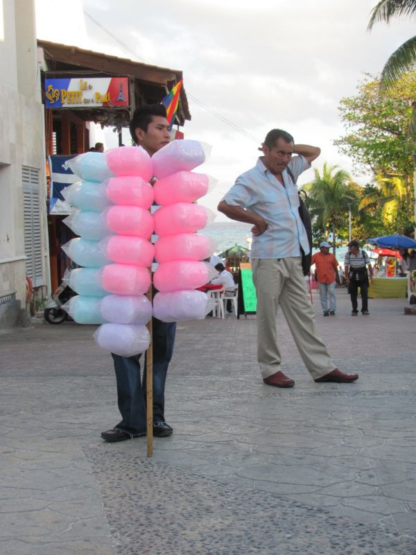 Quinta Avenida Playa Del Carmen Cotton Candy Vendor