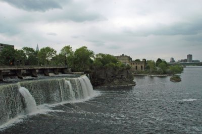 Rideau Falls with Gatineau, QC in the Background