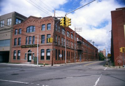 FordPiquette.jpg