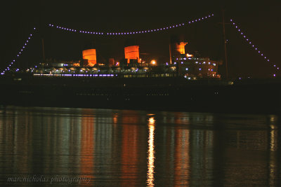 queen at night