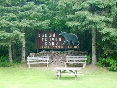 002-Agawa Canyon Train Ride.jpg