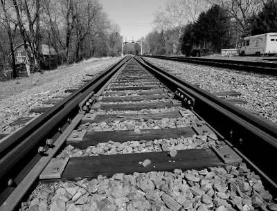 TRAIN TRACKS - ISO 80